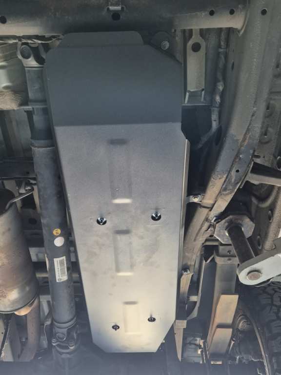 Steel fuel tank skid plate  for Volkswagen Amarok - Only for versions without factory protections